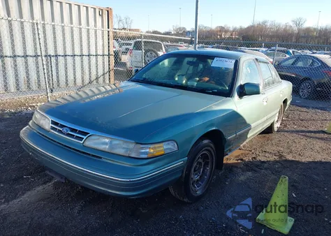 1997 Ford Crown Victoria Lx z USA, uszkodzony, nr VIN 2FALP74W2VX174070
